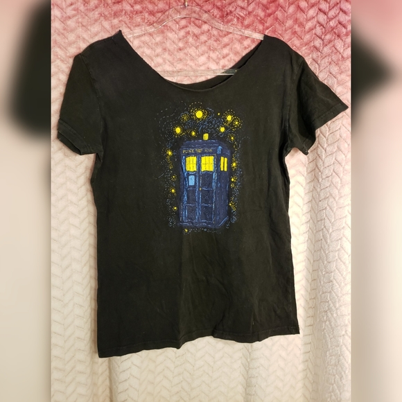 Teefury Tops - Vintage Tardis Starry Night T-Shirt Mash Up XL Teefury Tops - Vintage Tardis Starry Night T-Shirt Mash Up XL